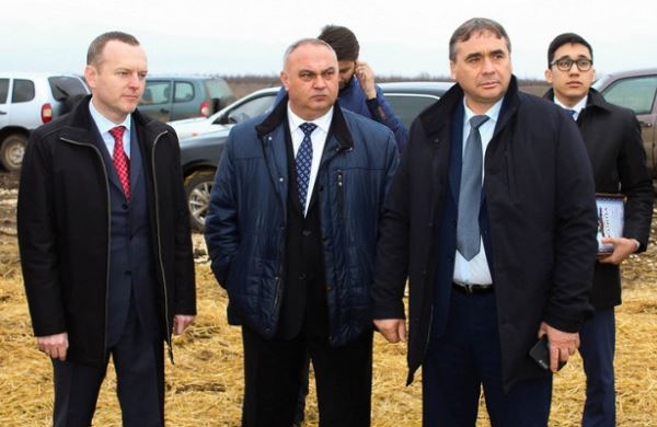 <br />
Вице-премьер Республики Крым Андрей Рюмшин принял участие в торжественном открытии объекта строительства гидротехнического сооружения<br />
